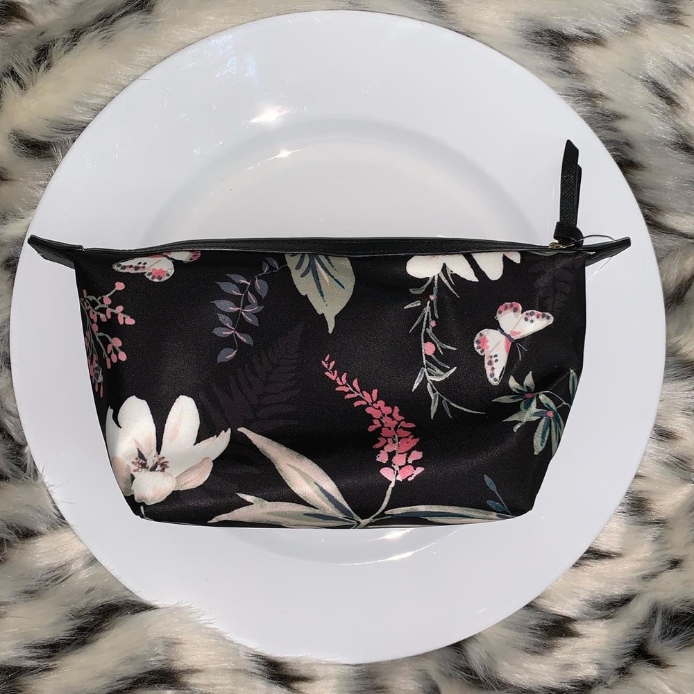 KATE SPADE ♠️ COSMETIC BAG
